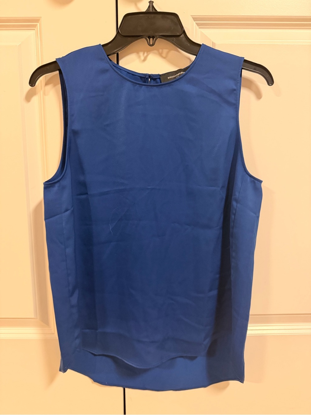 Banana Republic Sleeveless Satin Shell Top in Royal Blue - Picture 3 of 7